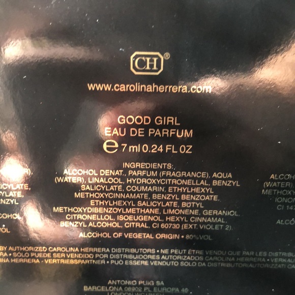 COPY - COPY - Carolina Herrera good girl set - Picture 5 of 7